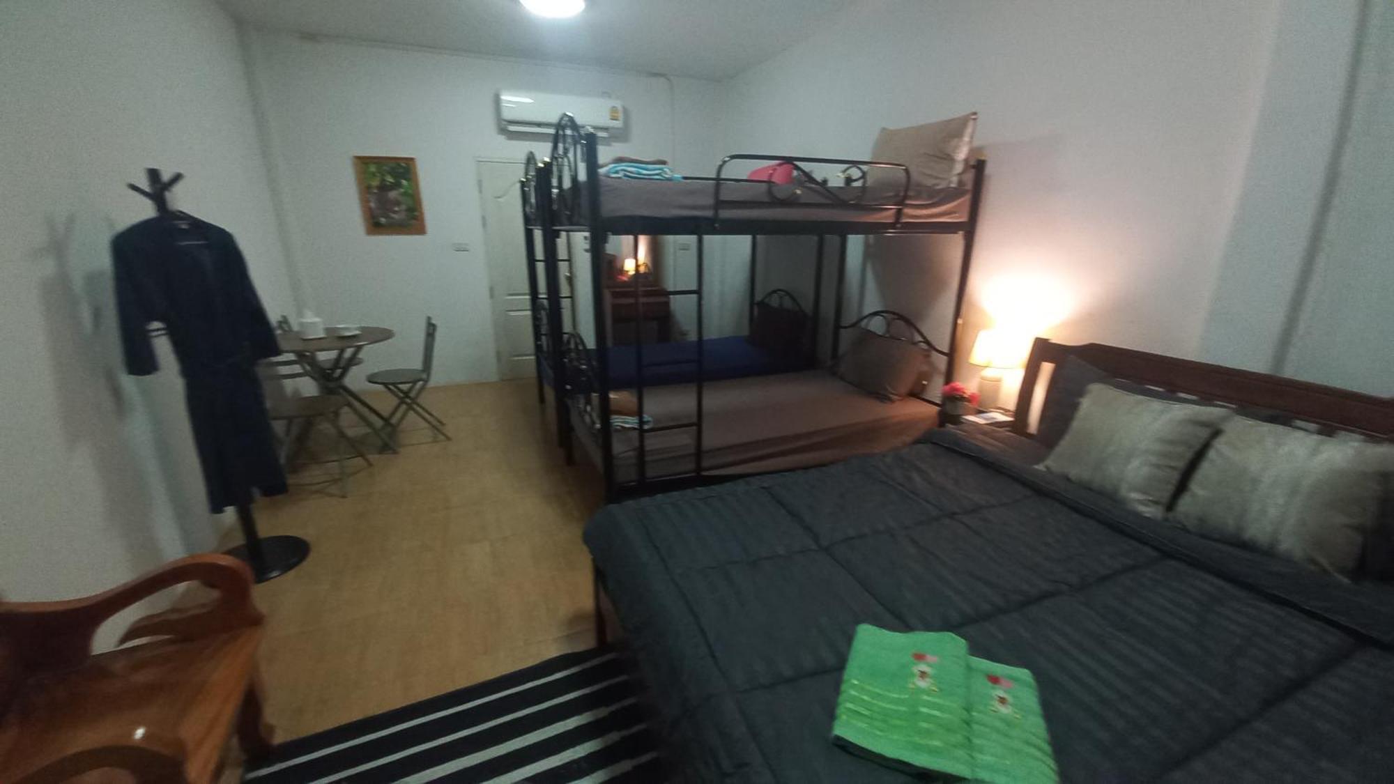 סוראט תאני Amaretto Hostel מראה חיצוני תמונה