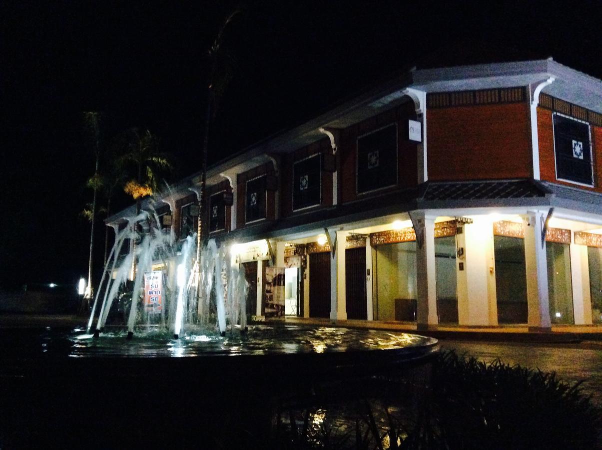 סוראט תאני Amaretto Hostel מראה חיצוני תמונה